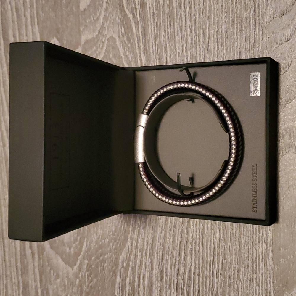 Unisex bracelet
